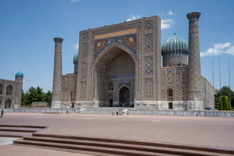 Sherdar Madrasa