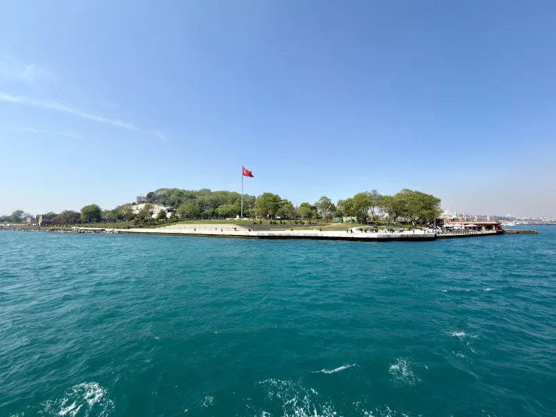 İBB Sarayburnu Parkı from the ferry