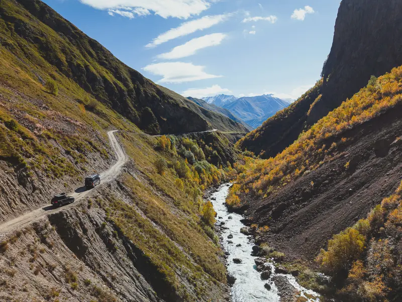 Driving through Truso Valley
