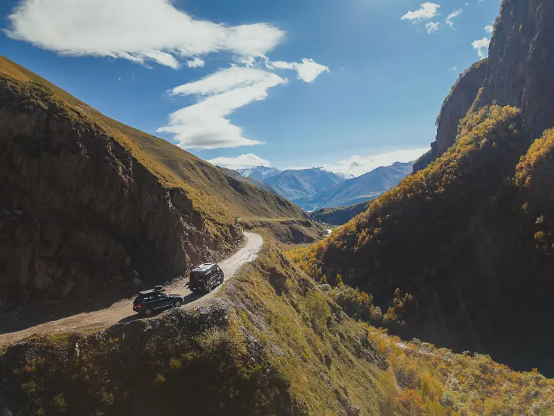 Driving through Truso Valley