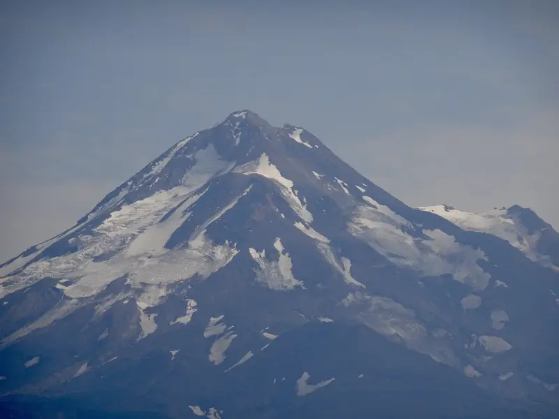 Ultra Zoom of Mount Shasta