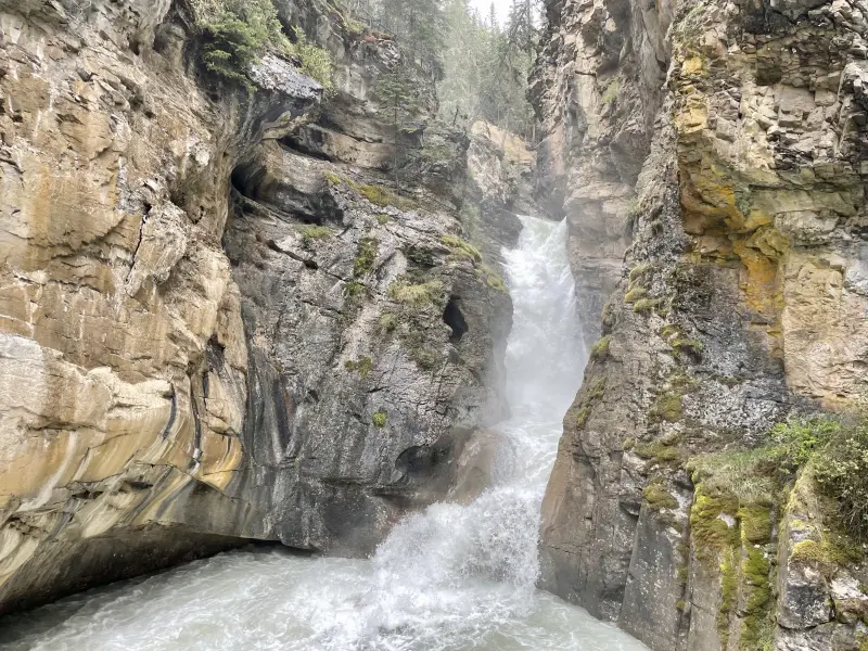 Lower fall of the Johnston Canyon