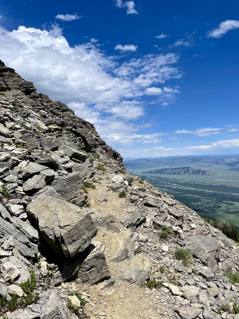 On Cirque Trail